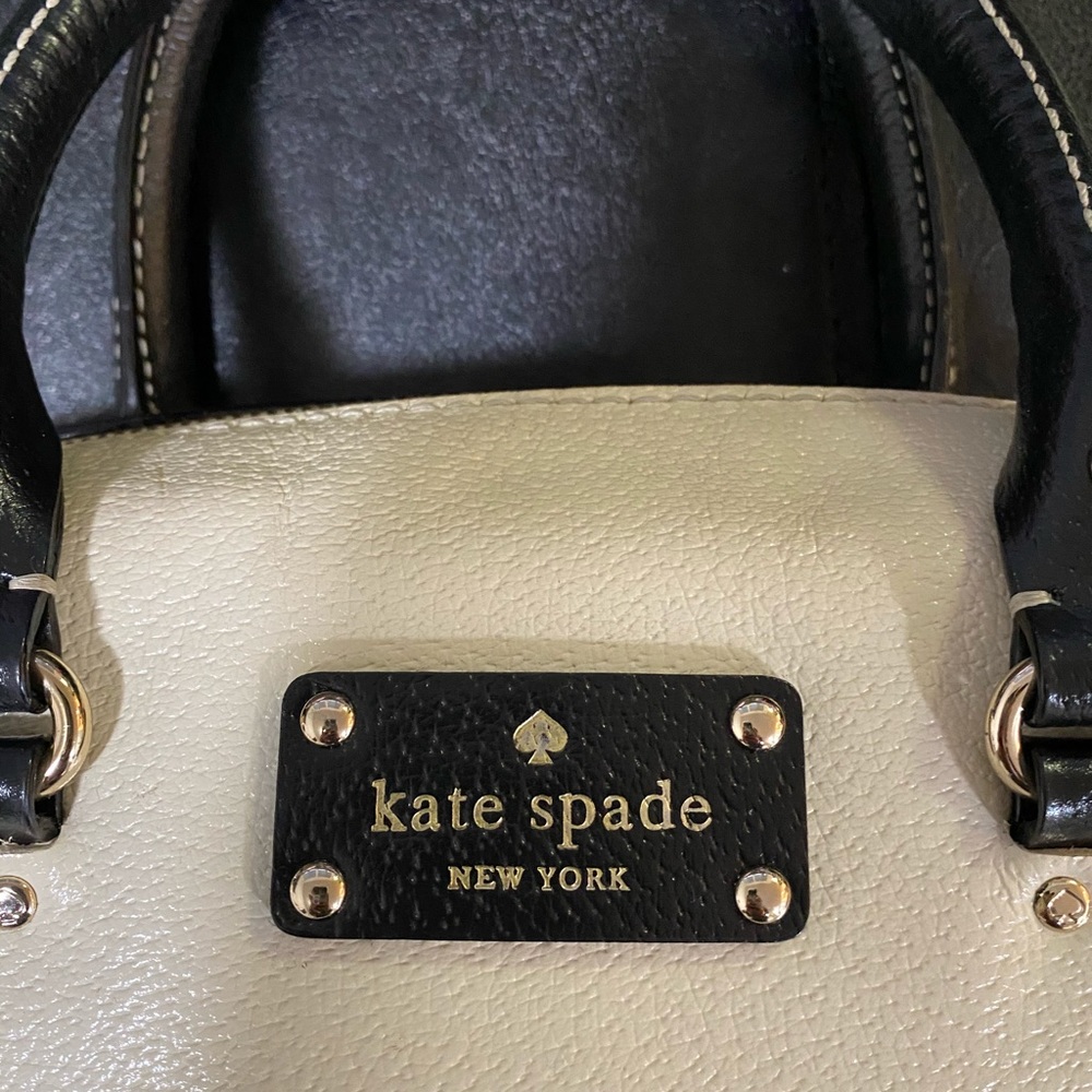 Kate Spade purse - Picture 3 of 4